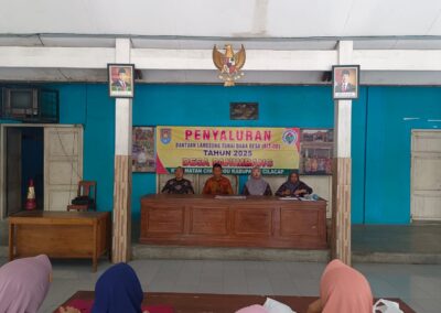 Penyaluran Bantuan Langsung Tunai Dana Desa (BLT DD) untuk 32 KPM