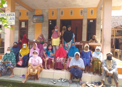 Kegiatan Posyandu Lansia Dusun Cikadu Desa Panimbang Bulan September 2021