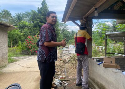 Realisasi Peningkatan Fasilitas Umum Desa PJU Jalan dan Makam Salangkuning