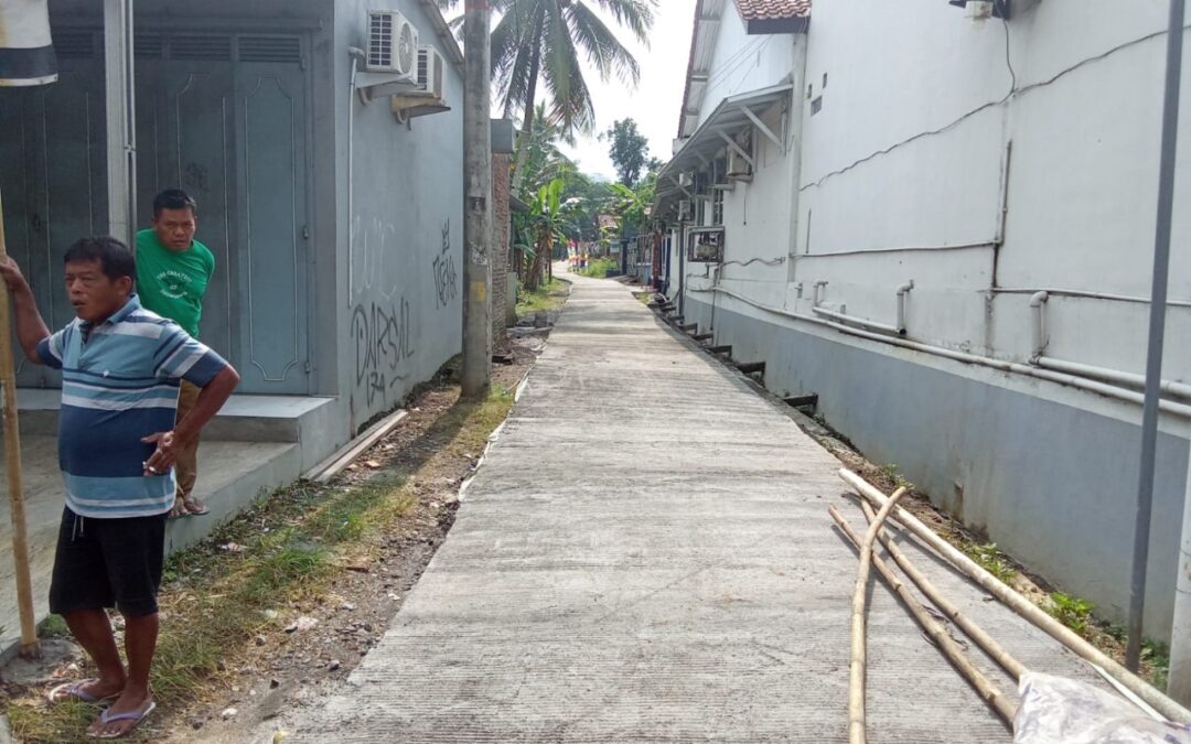 Desa Panimbang Wujudkan Peningkatan Akses: Jalan Rabat Beton Cikondang Kini Lebih Kokoh!